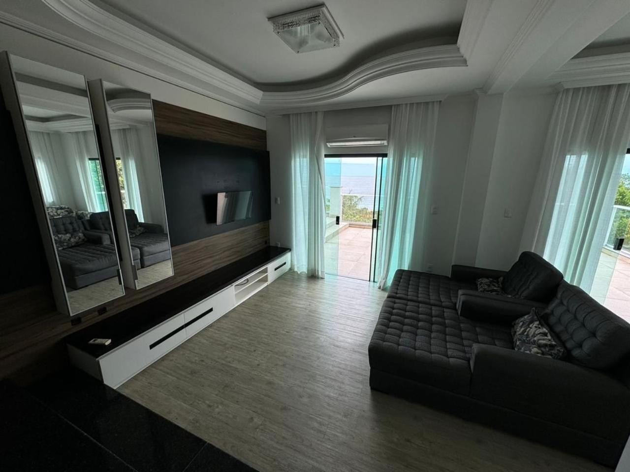 Casa No Estaleirinho Com Piscina E Vista Mar Balneario Camboriu