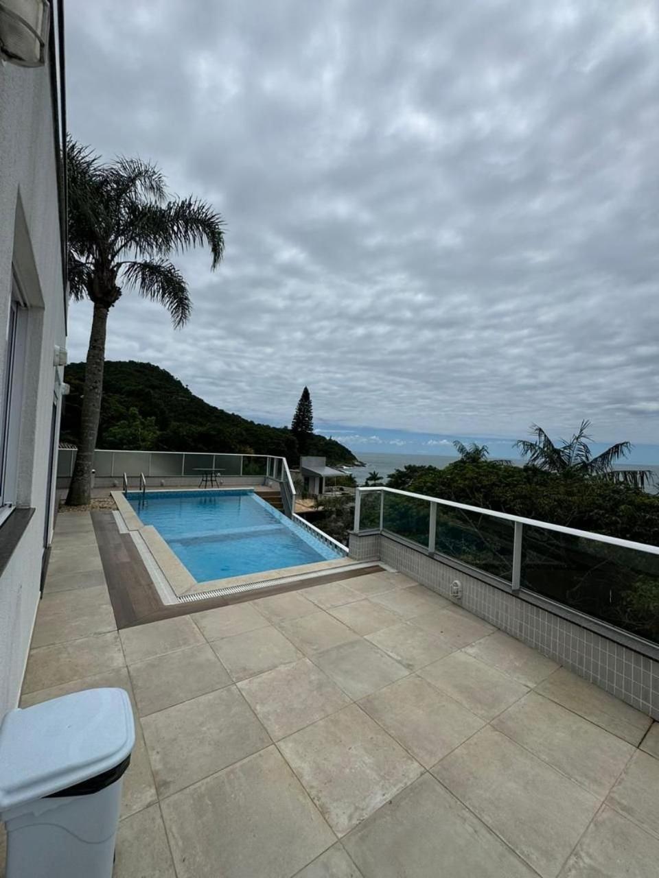 Apartamento Casa No Estaleirinho Com Piscina E Vista Mar Balneario Camboriu